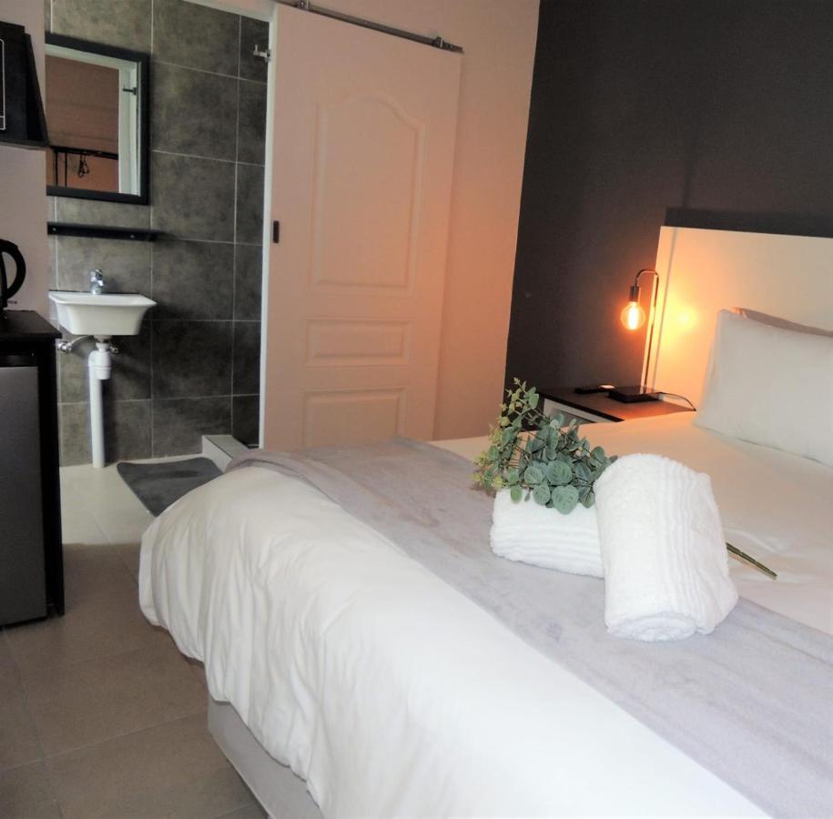The Lantern Guesthouse Bloemfontein Eksteriør bilde